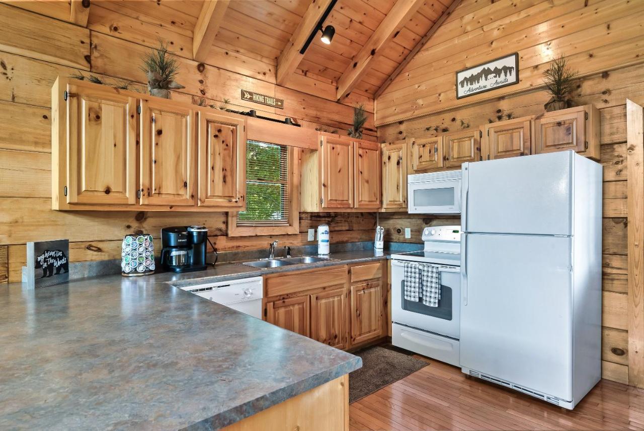Cozy Log Cabin!! In Heart Of Pf & Close To The Smokies Піджен-Фордж Екстер'єр фото