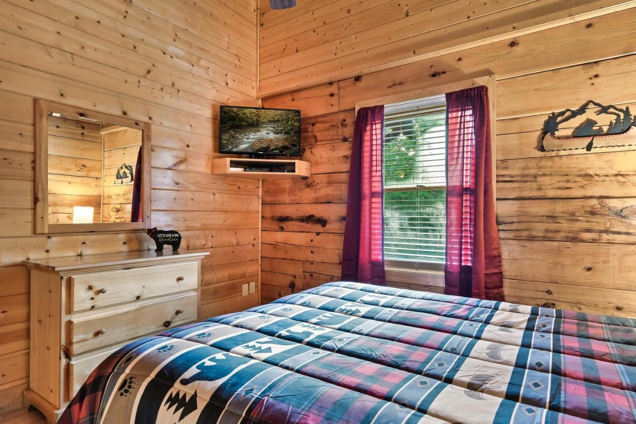 Cozy Log Cabin!! In Heart Of Pf & Close To The Smokies Піджен-Фордж Екстер'єр фото