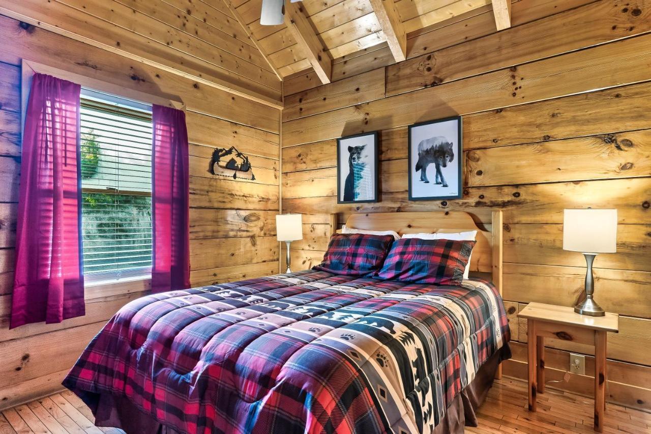 Cozy Log Cabin!! In Heart Of Pf & Close To The Smokies Піджен-Фордж Екстер'єр фото